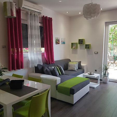 שיבניק Apartment Adis מראה חיצוני תמונה