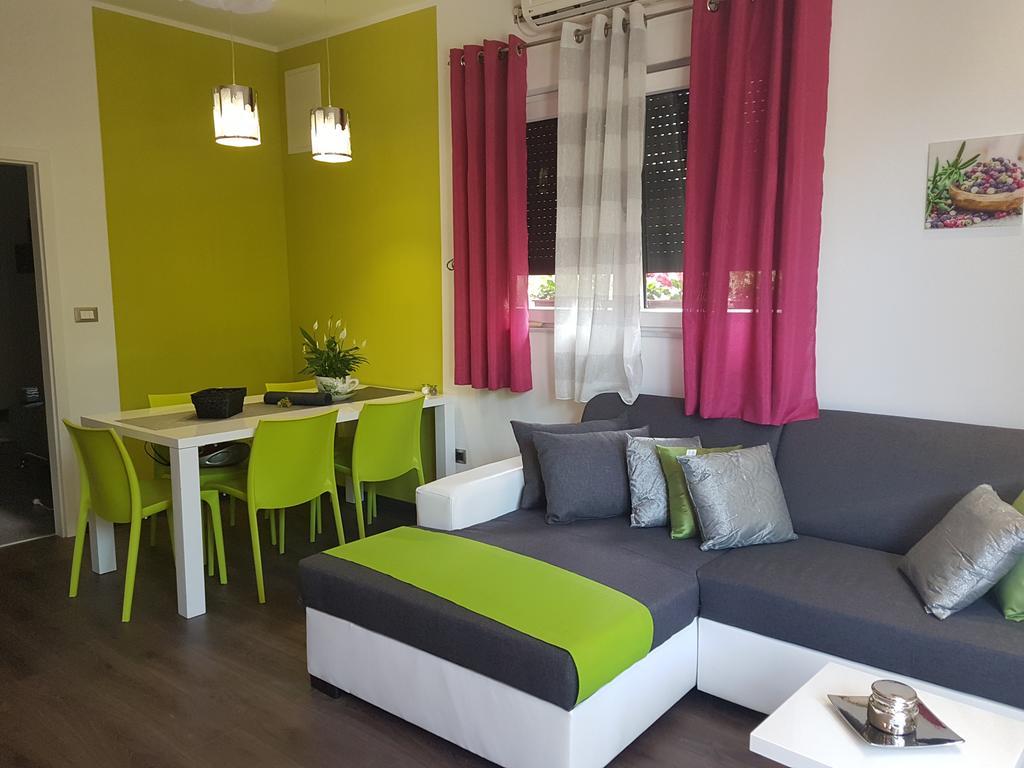 שיבניק Apartment Adis מראה חיצוני תמונה