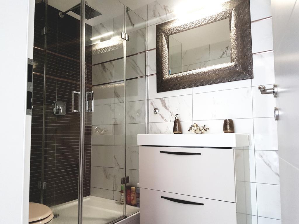 שיבניק Apartment Adis מראה חיצוני תמונה