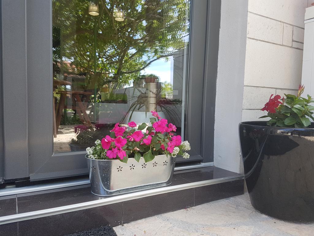 שיבניק Apartment Adis מראה חיצוני תמונה