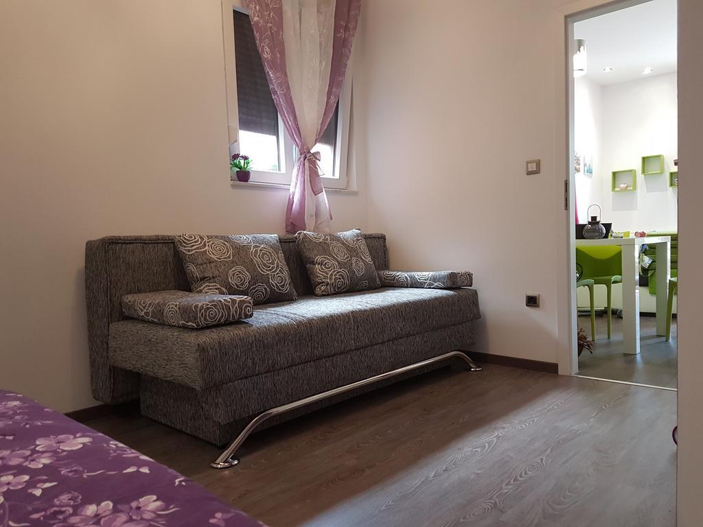 שיבניק Apartment Adis מראה חיצוני תמונה